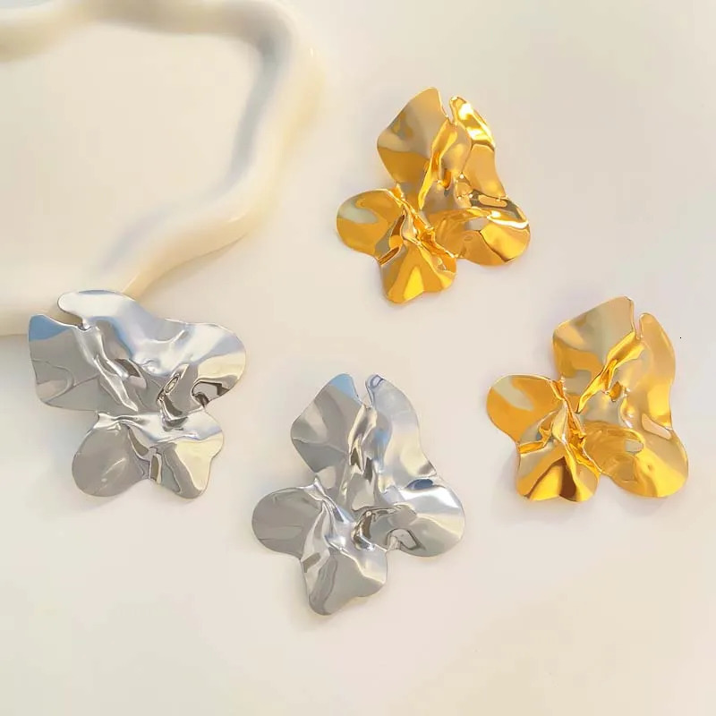 Vintage Metal Irregular Pleated Stud Earrings for Women Exaggerated Gold Color Large Geometric Statement Party Jewelry 250715