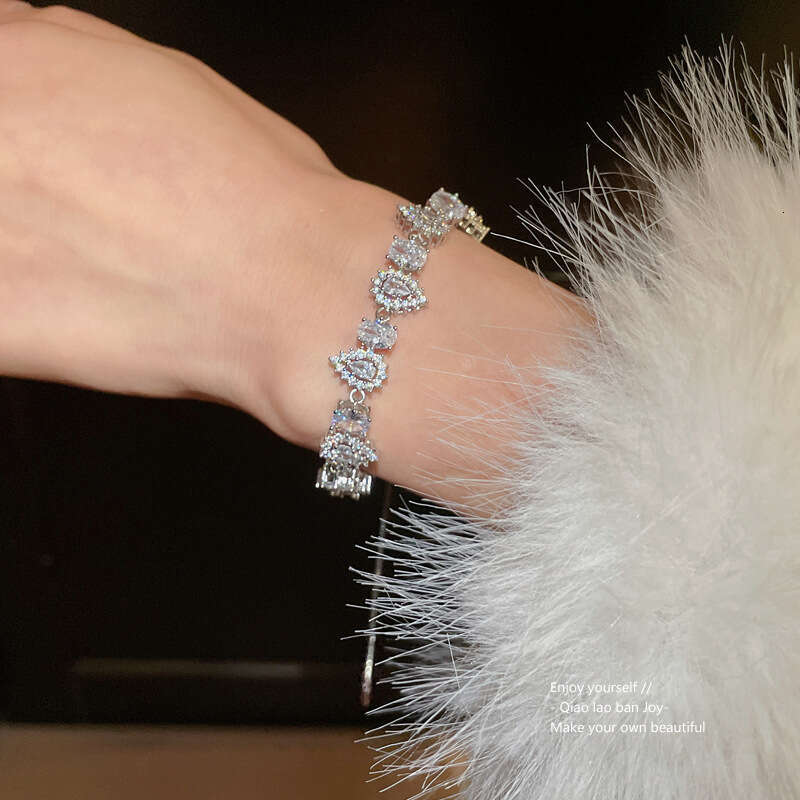 Water Drop Spliced Zircon Bride Wedding Dress Collarbone Chain High-end Light Fashionable Elegant Necklace