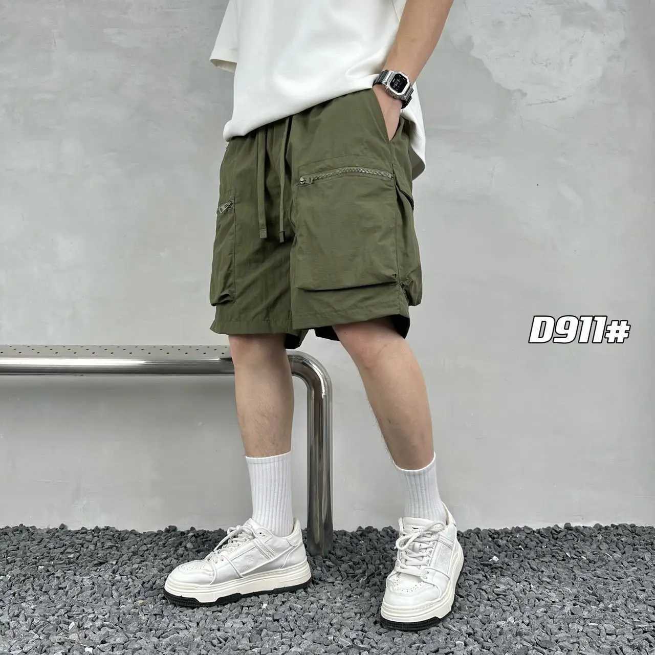 Quick drying summer multi pocket thin solid color simple loose workwear shorts for men five point casual trendy brand sports shorts W250718