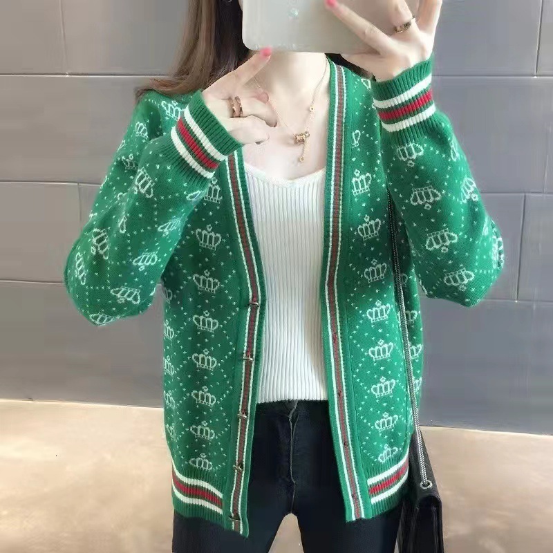 Spring and Autumn Coat Crown Jacquard Knitted Cardigan Womens Short Sweater Cardigan Classic Versatile Casual Slimming 250718