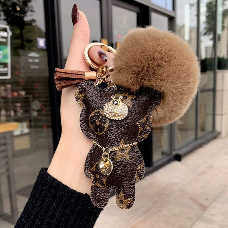 Creative Bear High-end Leather Men Women Personalized Car Keychain