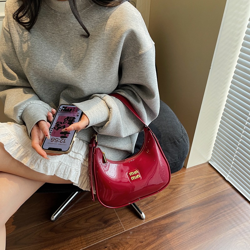 New Hot Free shipping designer bags for womens Shoulder bags brown red beige sliver black New minimalist and versatile high-end single shoulder women&