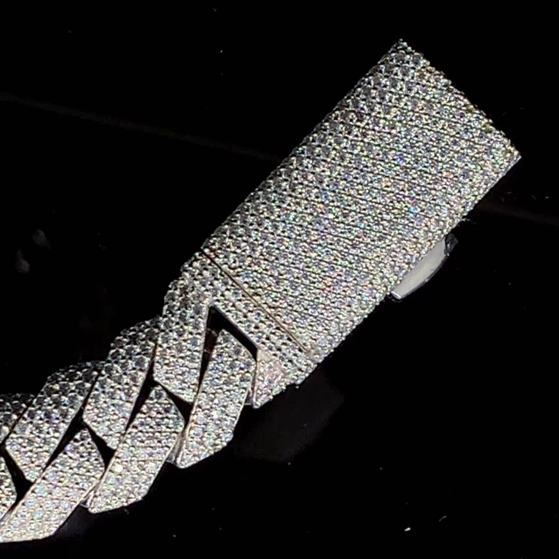 16 Miami Iced Out Cuban Chain Made In 925 Sterling Silver Embellished With Moissanite Diamond Iced Out Hiphop Cuban Link Chain