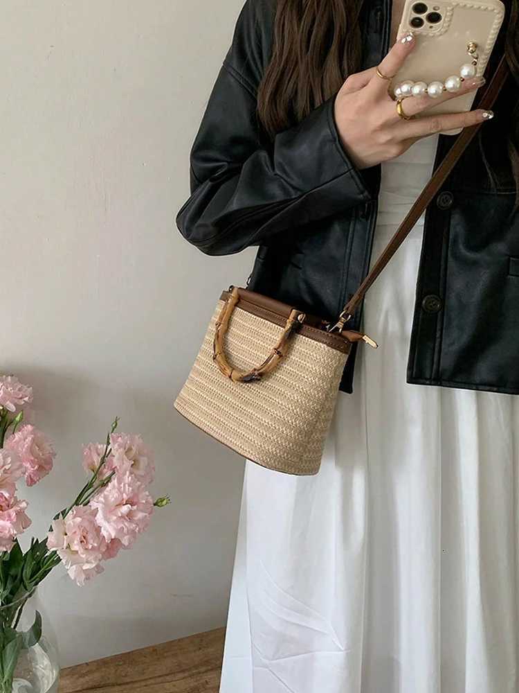 2025 new summer woven bag fashion crossbody bag bucket bag shoulder bag casual womens daily commuting bag beach bag handbag Z250718