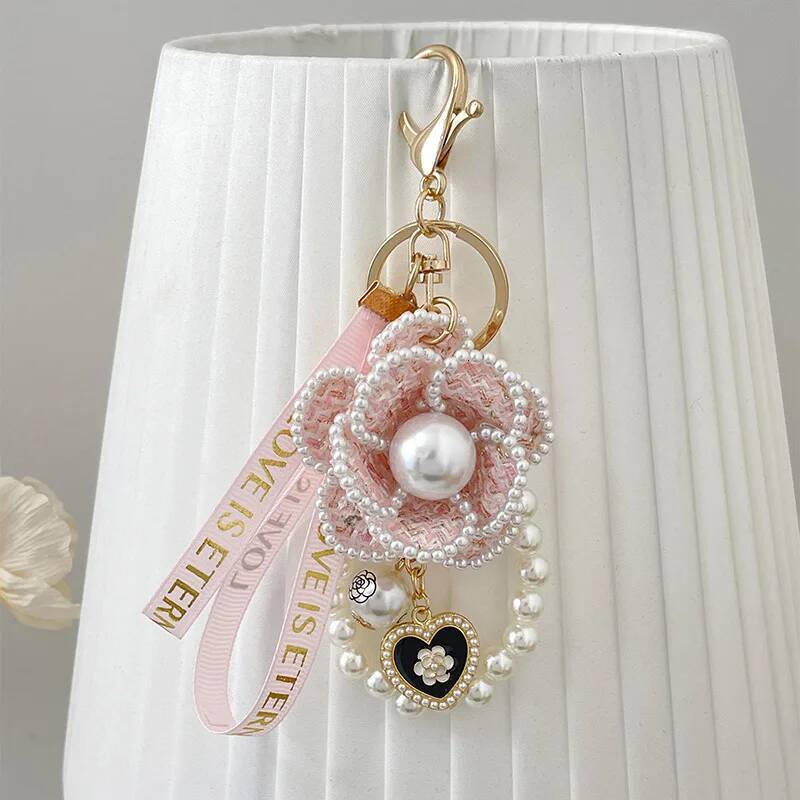 Fashion Boutique Jewelry Pearl Chain Handmade Camellia Flower Keychain Car Key Ring Bag Pendant Accessories Women Keyring Gift