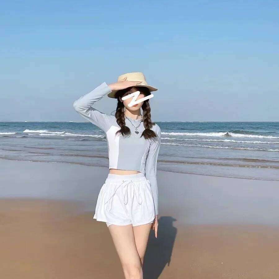 Conservative Sexy Women's Swimsuit Two-Piece Set Thermal Spring Bathing Student Sports Swimwear Belly Covering Slimming Design