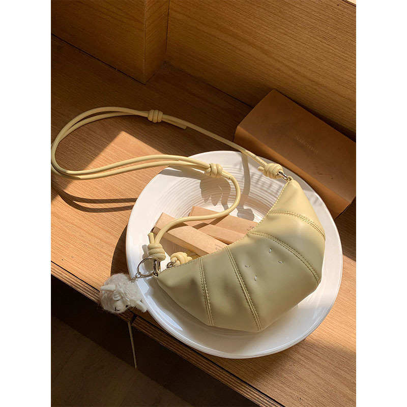 2025 Summer new women's shoulder bag new simple and casual lightweight dumpling bag women's shoulder bag new designer bag new designer luxur