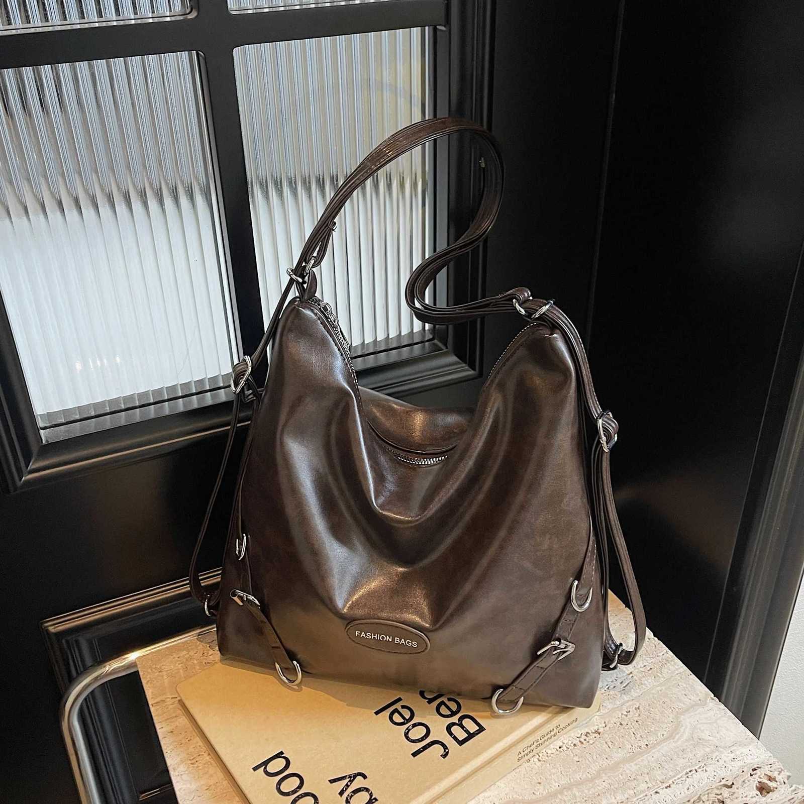 Leisure Commuting Large Capacity Mens Backpack 2024 New Autumn and Winter Versatile Single Shoulder Tote Bag Y250730