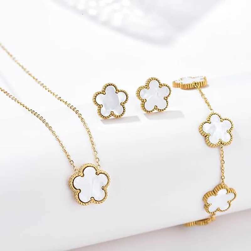 Luxurious Five Leaf Flower Jewelry Set 14K Gold Plated Stainless Steel Black White Gold Silver Color Elegant for Women X250718