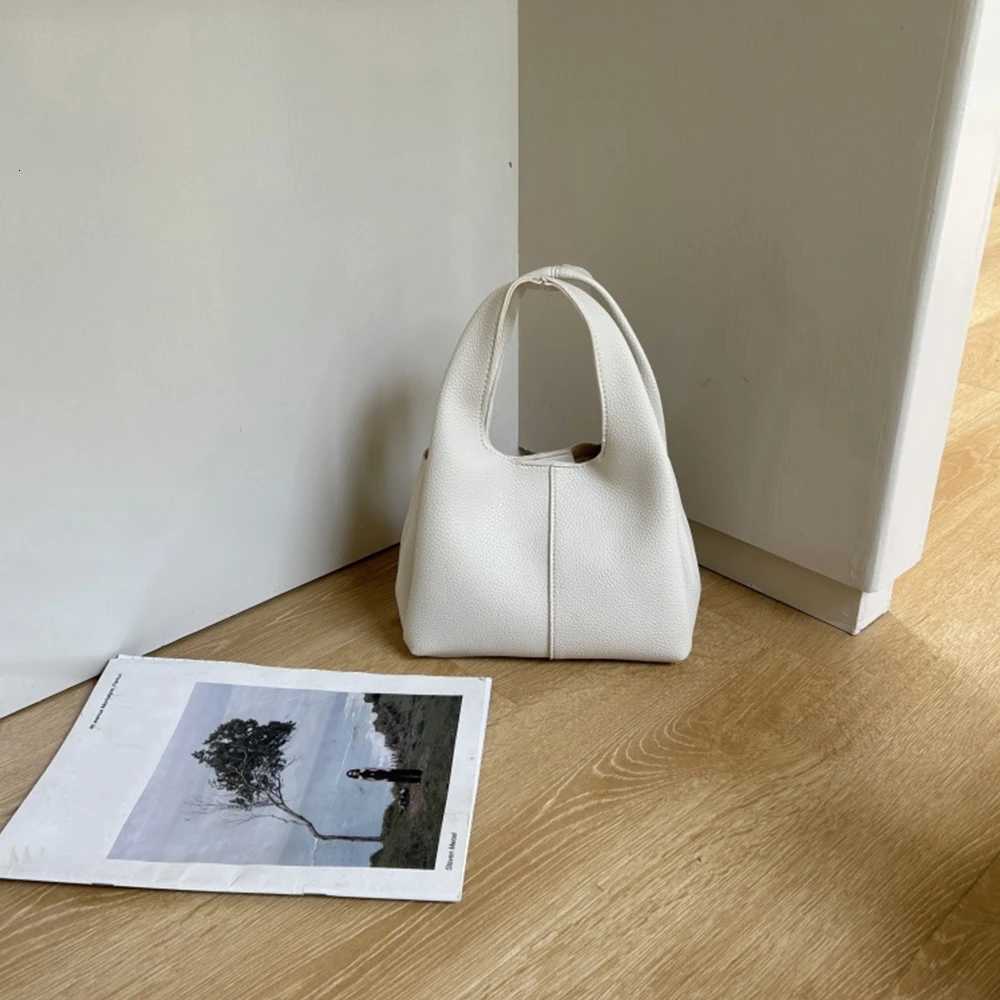 Fashion Tote Handbags Solid Pu Leather Bucket Bags Women Versatiel Commute Handle Pack Large Capacity Lady Leisure Composite Bag Z250718