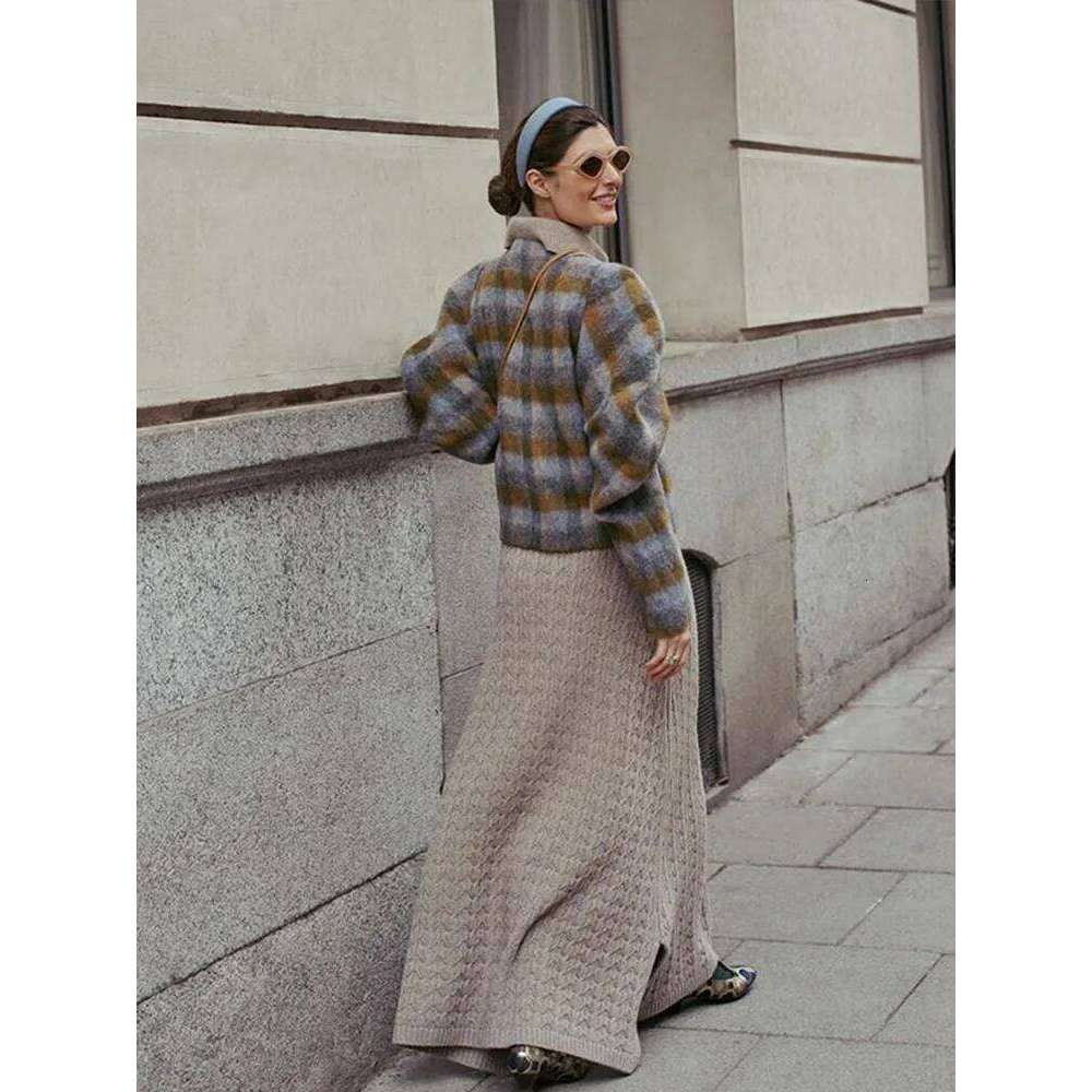 Plaid Round Neck Women Short Jacket Elegant Oversize Full Sleeves Double Breasted Coat New Fall Winter Commute Outcoat Top