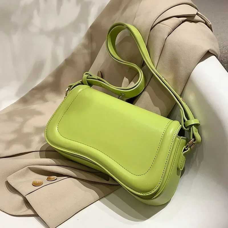 2024 New Designer Shoulder Crossbody Bags for Women Pu Leather Trend Female Underarm Bag FAshion Purse Flap Handbags R250717