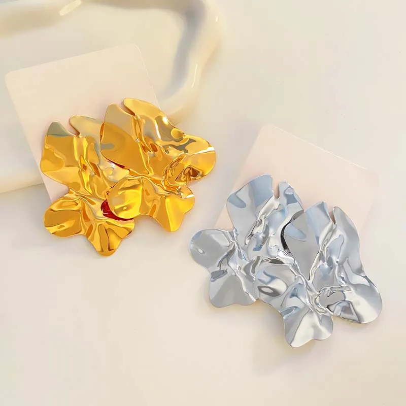 Vintage Metal Irregular Pleated Stud Earrings for Women Exaggerated Gold Color Large Geometric Statement Party Jewelry 250715