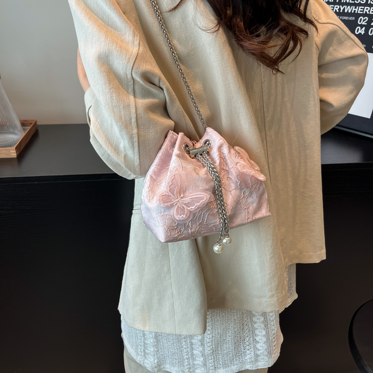 Summer new women's shoulder bag new pearl chain tassel bucket bag fashionable and simple shoulder bag women's lace butterfly chain bag new d