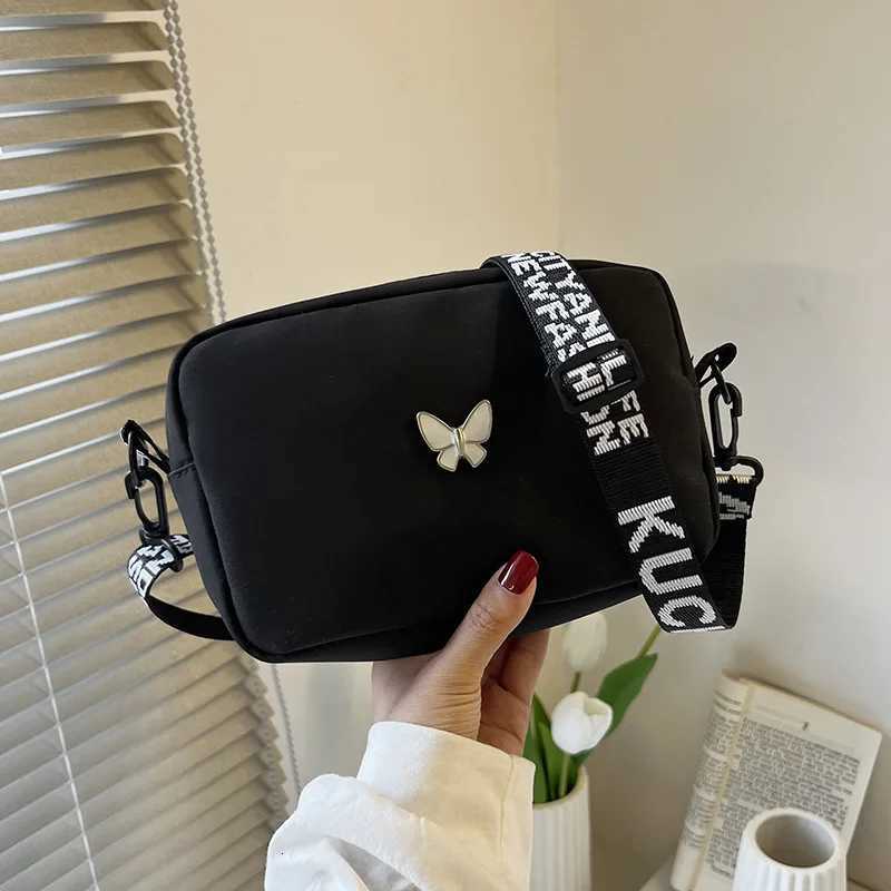 New Fashion Women Crossbody Bags Makeup Bag Women Trend Lingge Embroidery Camera Shoulder Bag Design Nylon Small Messenger Bag Y250717
