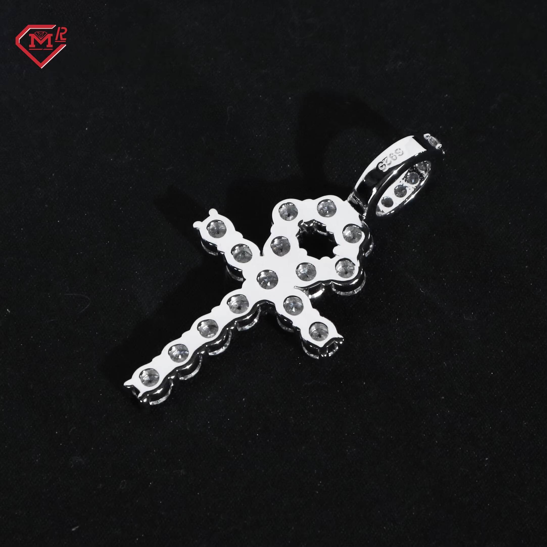 Factory Price Moissanite Pendant Men Sparkling 925 Sterling Silver Vvs Iced Out Moissanite Pendant