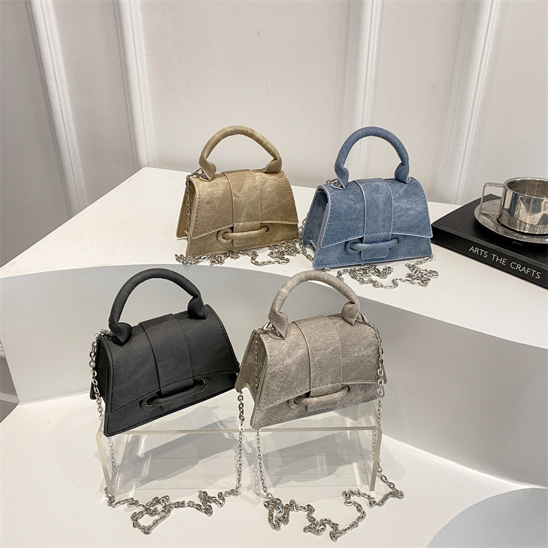 2025 Summer New Women's Shoulder Crossbody Bag Simple women's Small Square Bag Fashion Versatile Shoulder Bag New Designer Bag New Designer 
