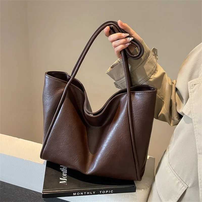 2025 Elegant PU Leather Shoulder Bag for Women Versatile Top Handle Purse Chic Handbag Lightweight Two-Way Tote for Work Weekend Y250718