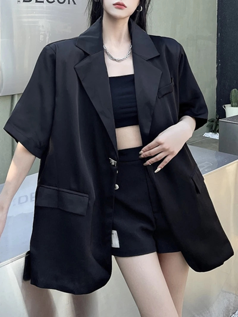 30A3765 EAM Women Black Big Size Metal Buckle Blazer Lapel Short Sleeve Loose Fit Jacket Fashion Spring Summer 250703