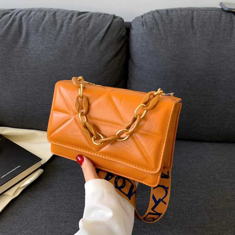 2024 Fi Women Shoulder Bag PU Leather Flap Handbags Female Large Capacity Metal Chain Casual Crossbody Clutch Phe Bag XJ250718
