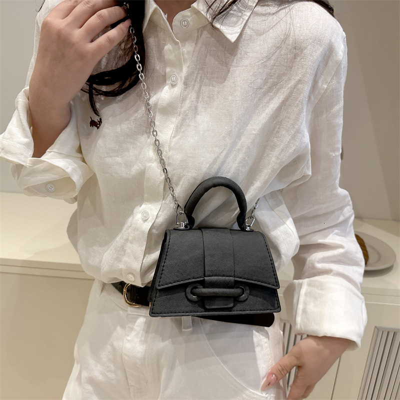 2025 Summer New Women's Shoulder Crossbody Bag Simple women's Small Square Bag Fashion Versatile Shoulder Bag New Designer Bag New Designer 