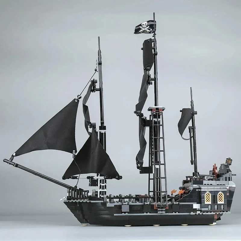 Pirates Of The Caribbeans Queen Anne Revenge Warship The Black Pearl 4195 4184 Ship Building Blocks Model Toys Bricks Kids Gifts Z250718