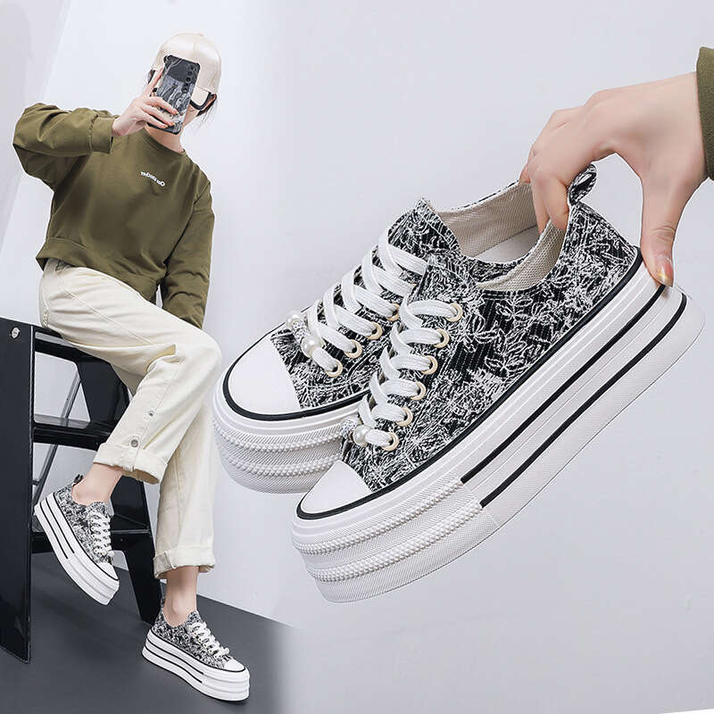 2025 Spring Season New Thick-Soled Canvas for Women Round Toe Student Free shipping Casual Shoes Painted Height-Increasing Free shipping Sneakers BR60