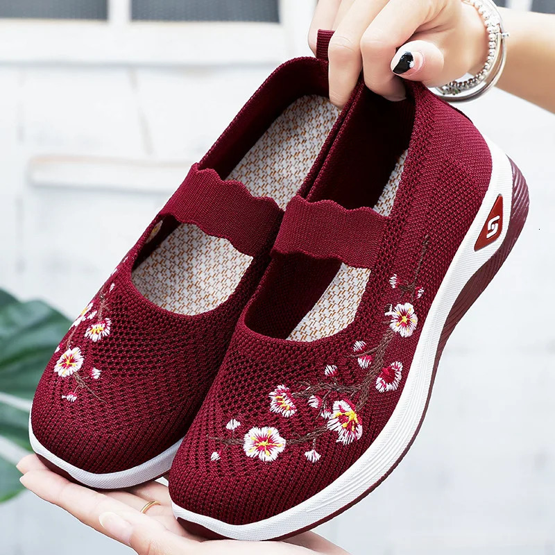 Summer LowCut Single Shoes Ladies Casual Mothers SlipOn Lazy Womens Sneakers Mesh 250717