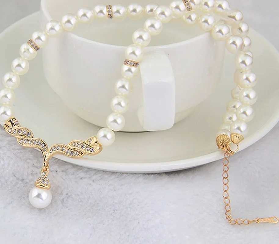 Creative Gold Color Necklace + 1 Pair Earrings Wedding Bridal Pearl Jewelry Set For Women X2507181