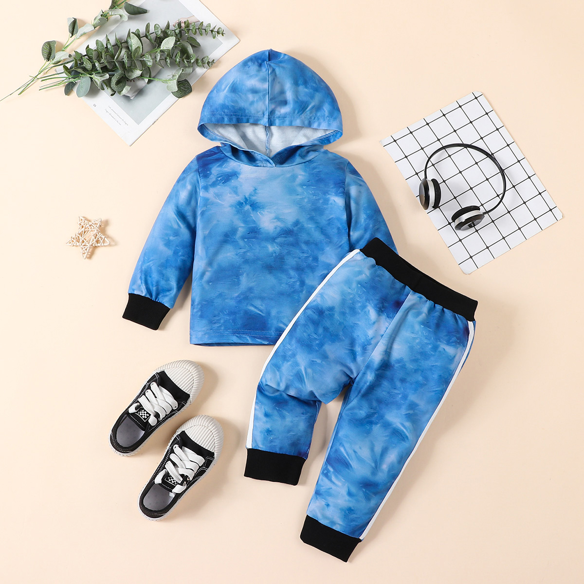Blue Tie-Dye Hooded Long-Sleeve Sweater & Pants Set for Boys - Fashionable Fall/Winter Outfit