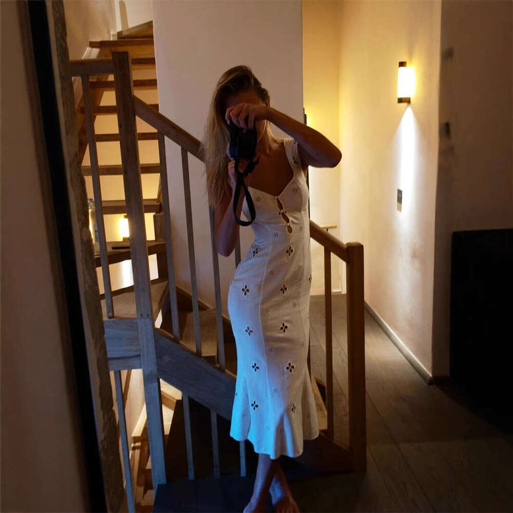 French Embroidery Hollow Out For Women Spring Summer New Sexy Niche Elegant Mermaid Mid-Length Dress B5