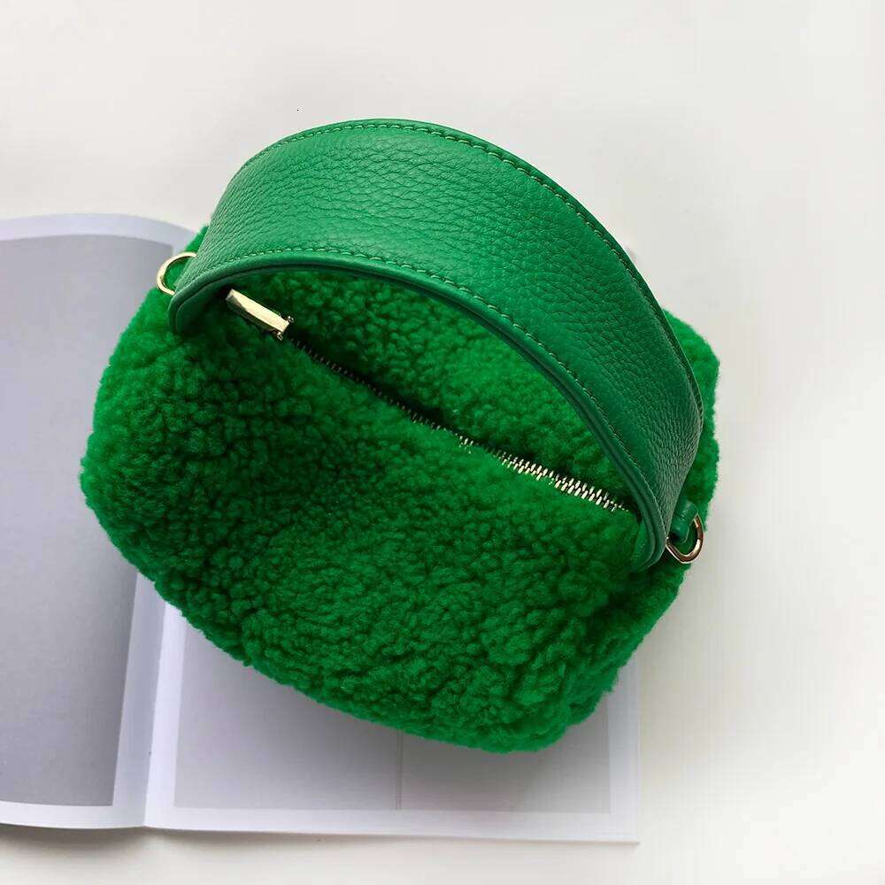 Lamb wool women's green lady's hand Wool Women's lunch box Hong Kong Style soft leather bag