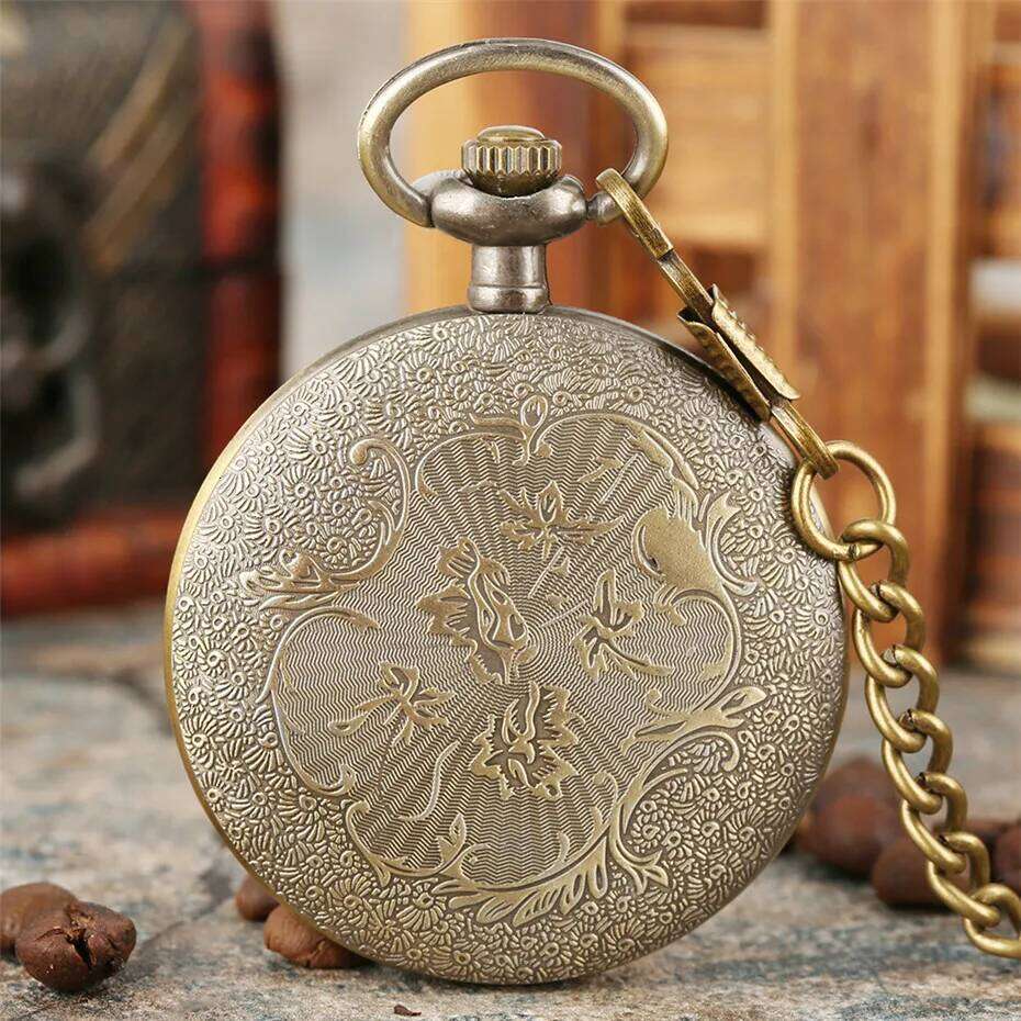 free shipping Bronze Retro Roman Numerals Display Quartz Pocket Watch Vintage Pendant Clock for Men Women Fob Sweater /Hanging Chain