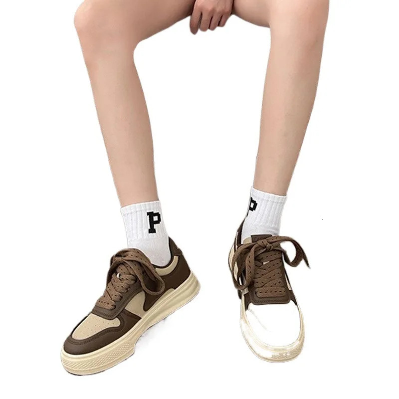 Casual Sports Shoes Board Womens Sneakers Muffin Thick Bottom Khaki Black White Color Matching Fashion Shoes 250717