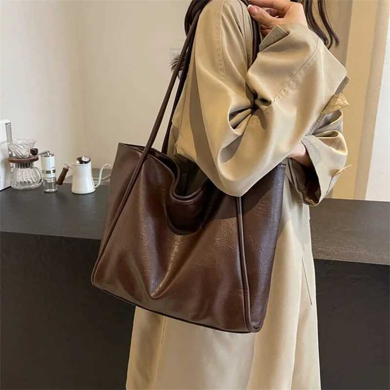 2025 Elegant PU Leather Shoulder Bag for Women Versatile Top Handle Purse Chic Handbag Lightweight Two-Way Tote for Work Weekend Y250718
