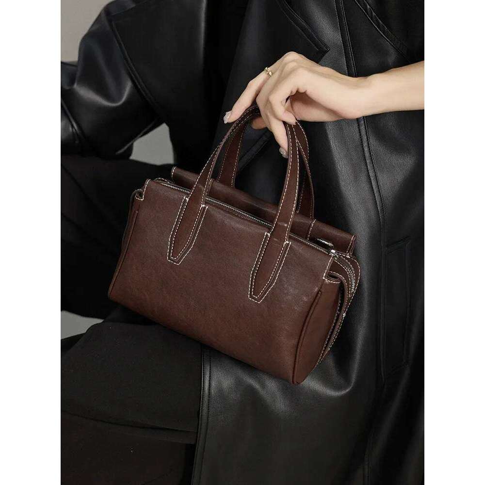 Genuine Leather Women's Versatile Crossbody Bag 2025 New Retro Style Handbag, Female Niche Commuting Shoulder bag