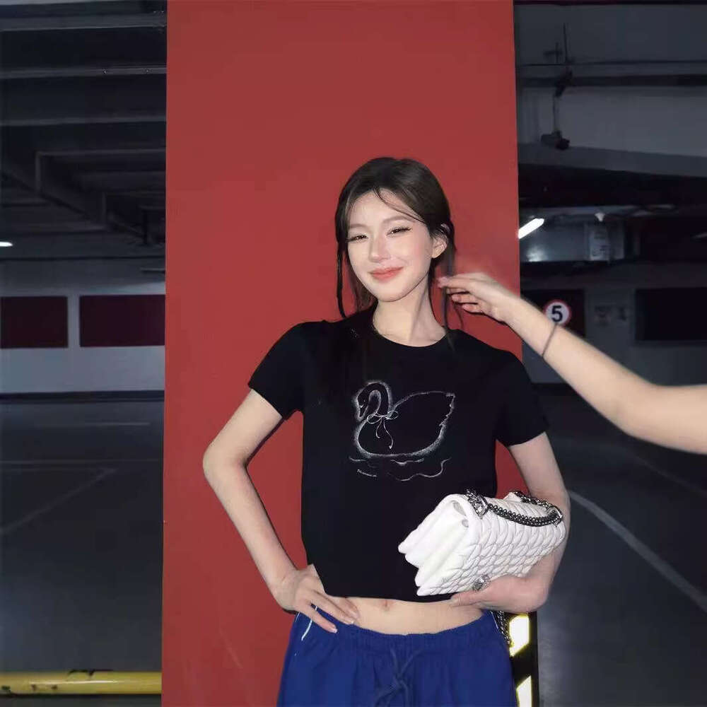 Let Me Shine Zhao Lusi Xu Yan Same Style Swan Pattern Black Short Sleeve T-Shirt Women Slim Fit Crop Round Neck Top B5