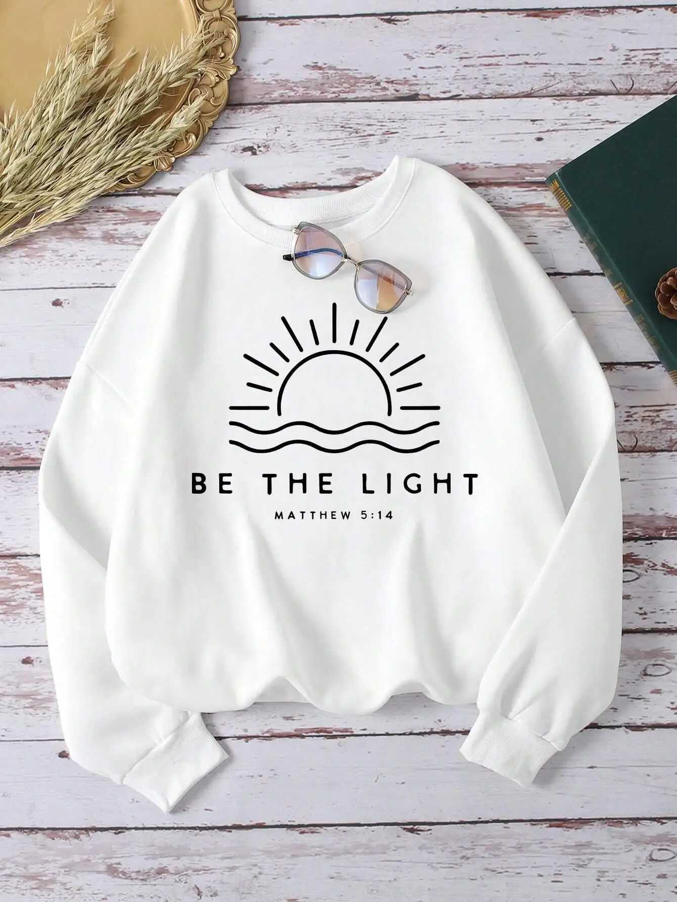 Be The Light Printing Sweatshirts For Women Classic Retro Fashion Hoodies Face Warm Casual Clothes Loose Oversize Sportswear XJ250717