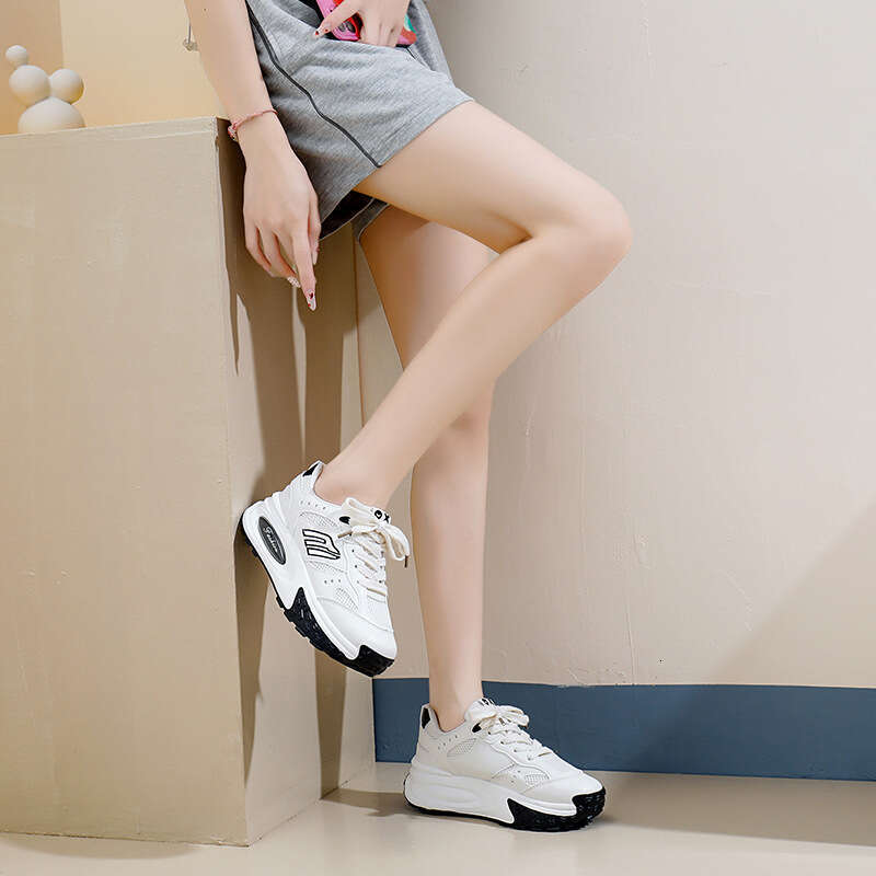 Free shipping 25 Spring New Thick-Soled Dad for Women Korean Version Breathable Wear-Resistant Fashion Casual Shoes Student Sneakers 6213