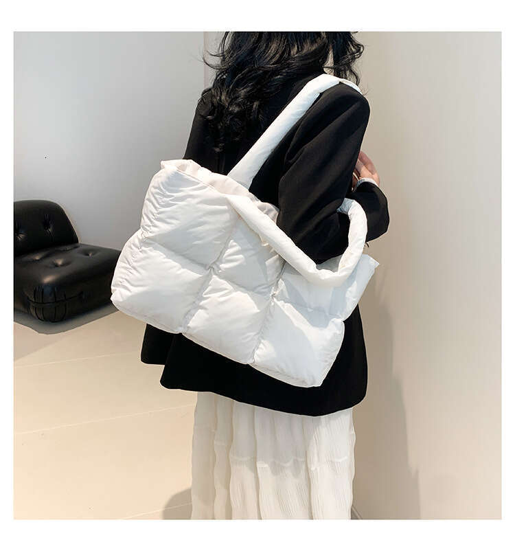 Designer Bags Women Tote Handbags Quilted Plaid Retro Trendy Checkered Waterproof Shoulder Bag Solid Color Winter Soft Large Capacity Bags Luxury Bag