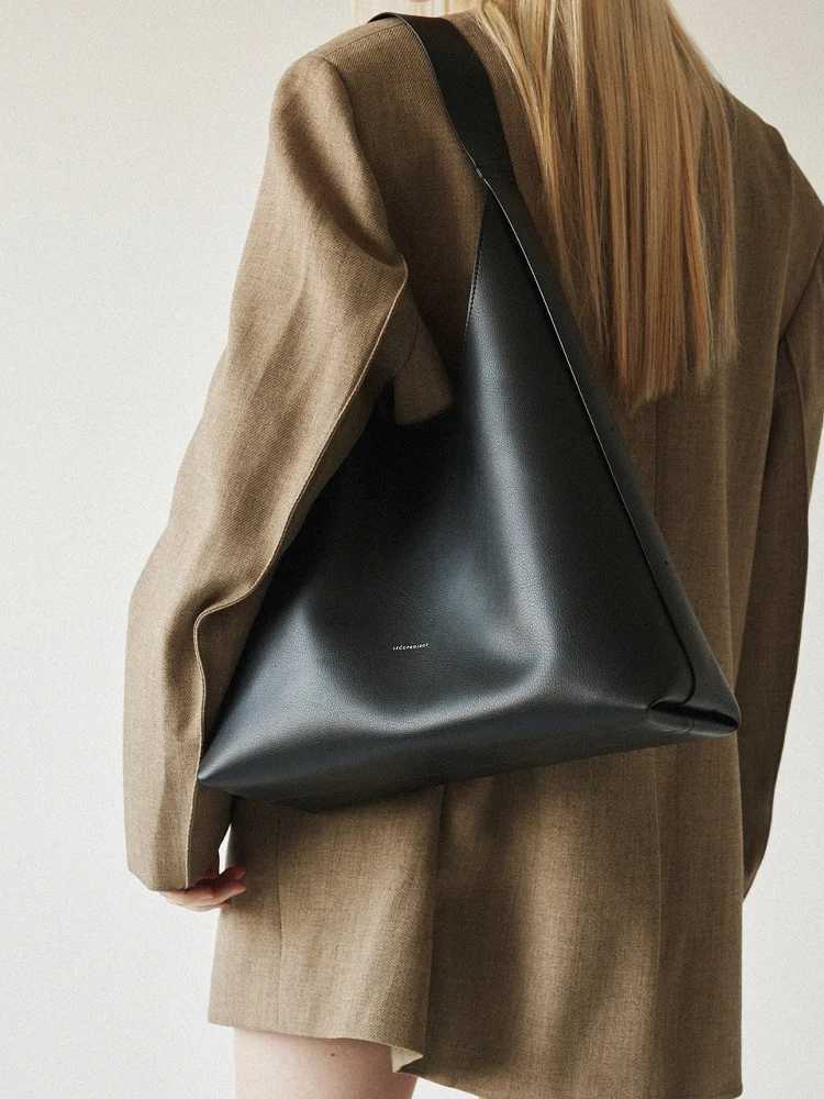 Spring Summer New Large Capacity Foldable Tote Bag Mens Bag Single Shoulder Bag Double Layer Magnetic Closure Y250718