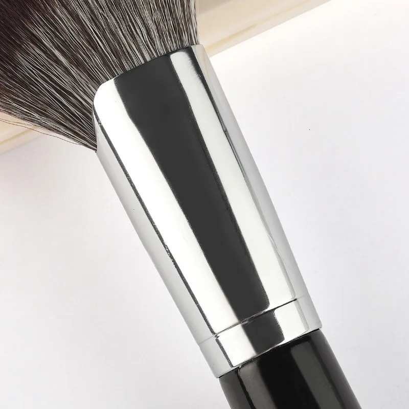 Sickle Type Contour Brush Bevel Brush vBlush Sculpting Contour Powder Cangzhou Makeup Brush Soft Side Shadow Brush 250716