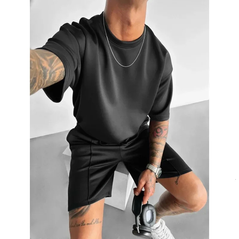 2025 Summer Fashion Mens Breathable Solid Color 2 Piece Sets Short Sleeve O-neck T-shirts Knee Length Loose Shorts Male 250715
