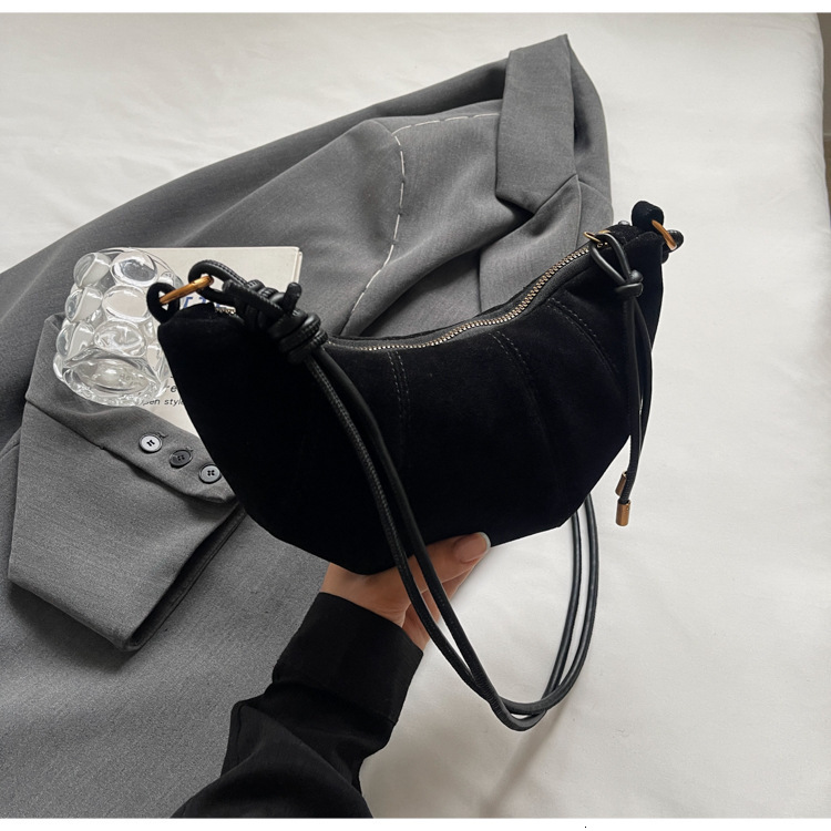 2025 Summer New Women's Shoulder Crossbody Bag Fashion Underarm Dumpling Bag women's Horn Bag Retro Suede New Designer Bag New Designer Luxu