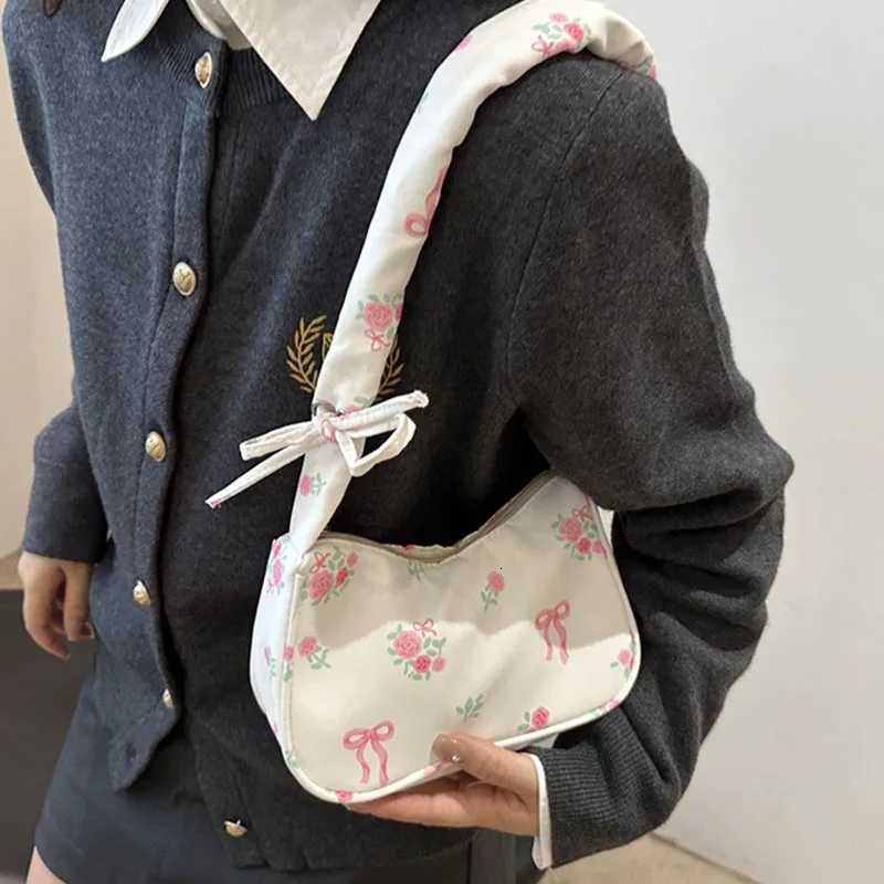 2025 Summer Women Underarm Bags Canvas Pleated Drawstring Purse Ahetic Floral Bow Design Y2K Pretty Fi Shoulder Handbags XJ250718