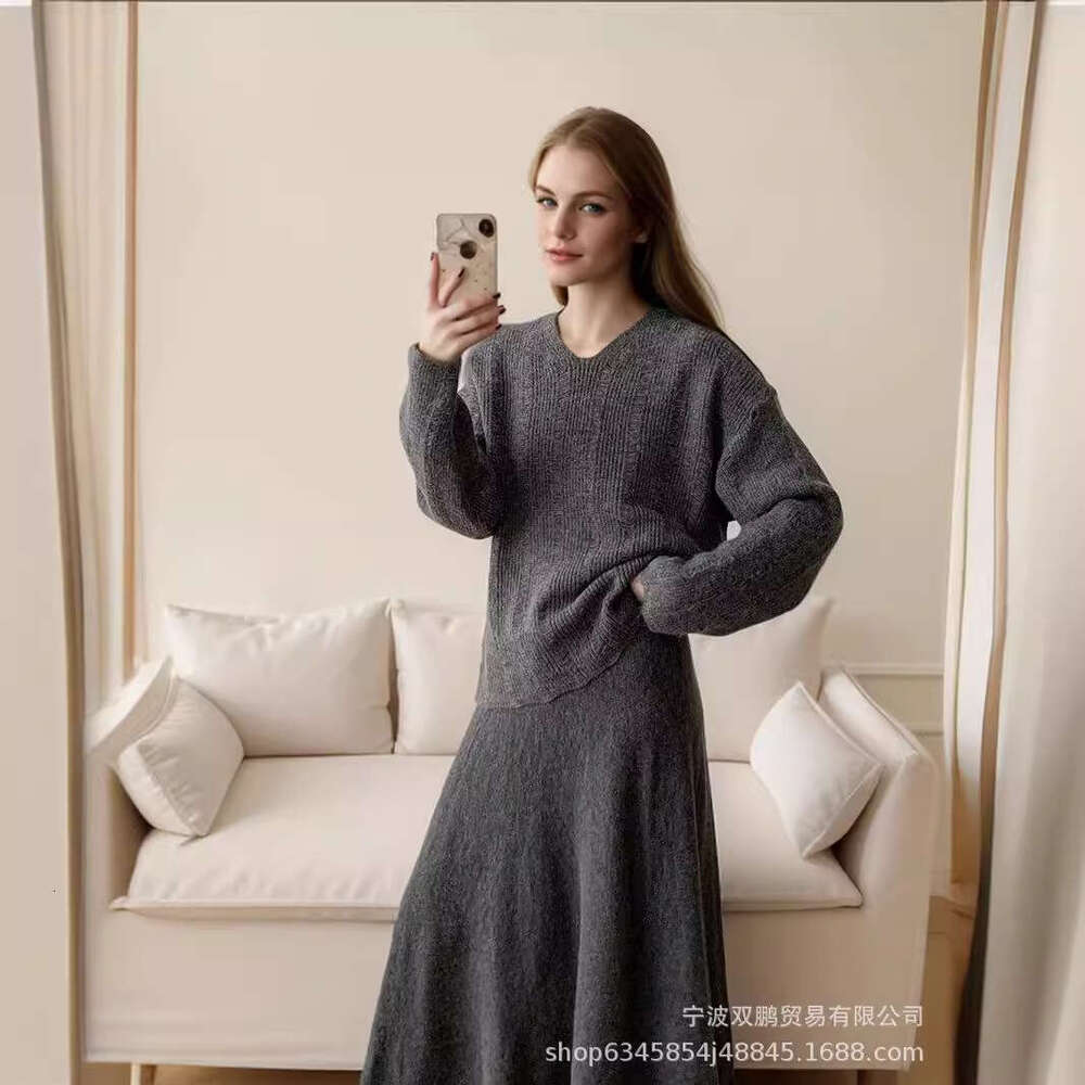 Loose Knit Set For Women Autumn Winter New Round Neck Sweater + Mermaid Skirt B5