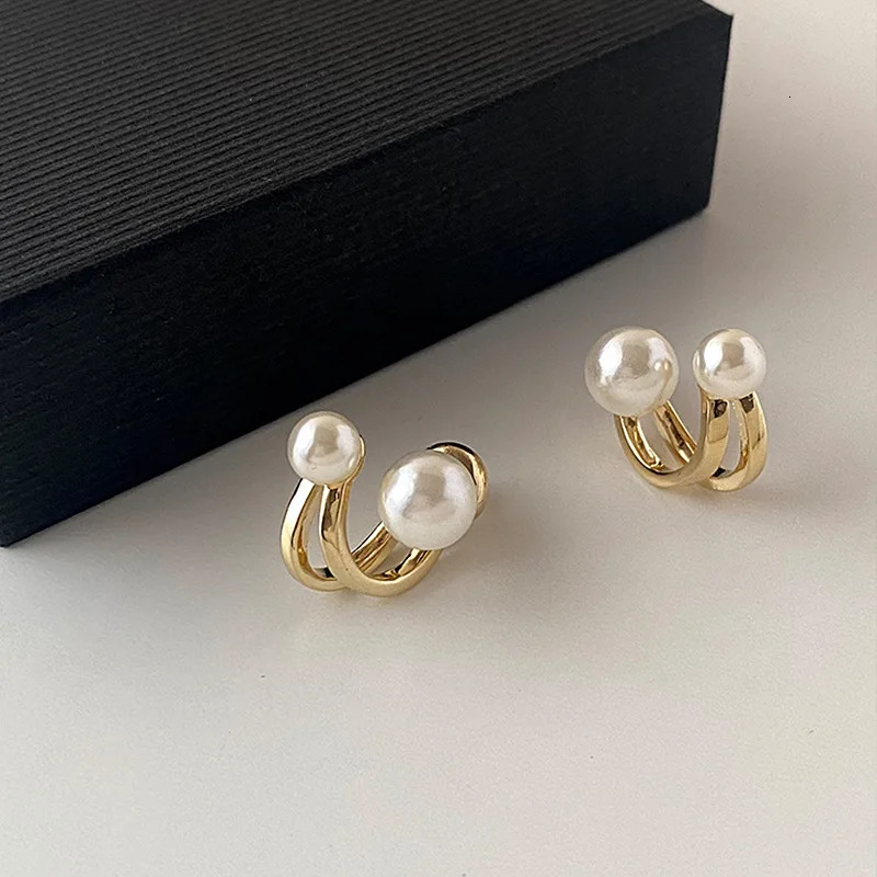 Fashion Classic Pearl Earrings for Women Senior Temperament Girls Retro Style Ear Rings Girlfriend Gifts Banquet Souvenirs 250717
