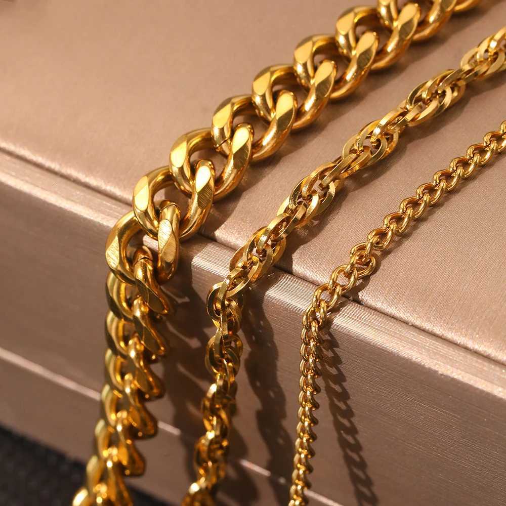 3 Pieces Stainless Steel Exquisite Necklace Jewelry Set Multi-Layer Cascade Cuban Chain Fashion Personality Jewelry Womens Gifts X250718