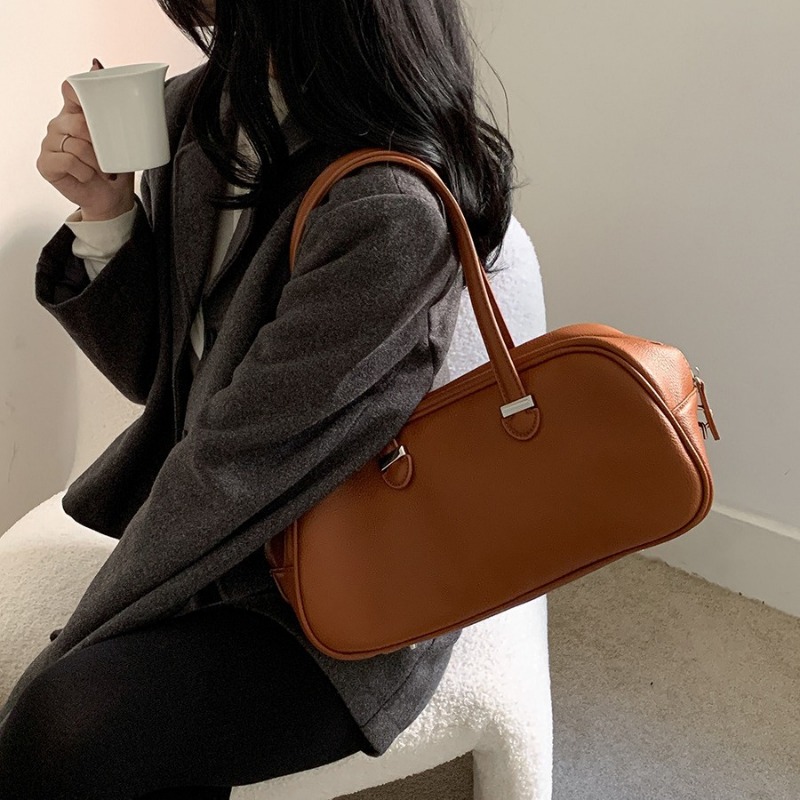 Baguette Underarm Bag Soft Leather Versatile Shoulder Bag Niche Design Textured Handbag