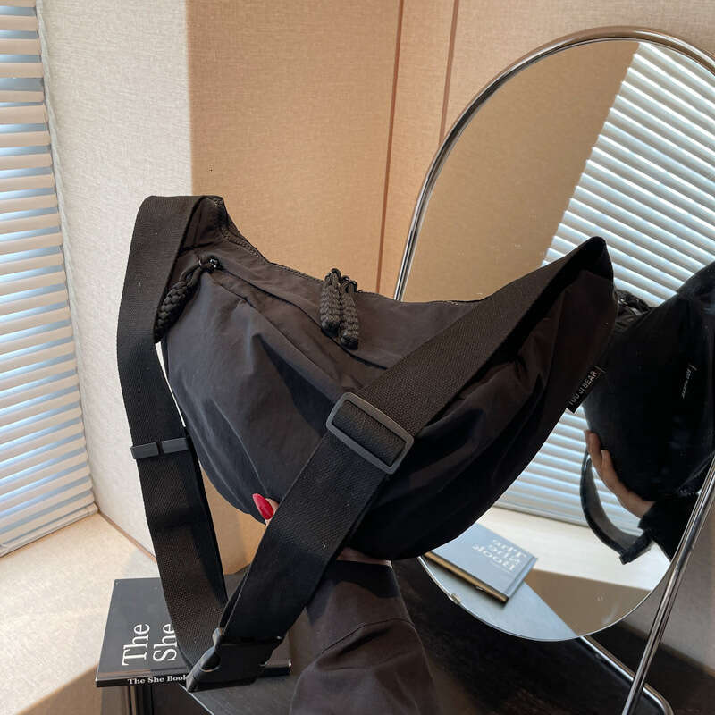 Casual for Women 2025 New Fashion Single Shoulder Large Capacity Student Class Commute Crossbody Dumpling Bag